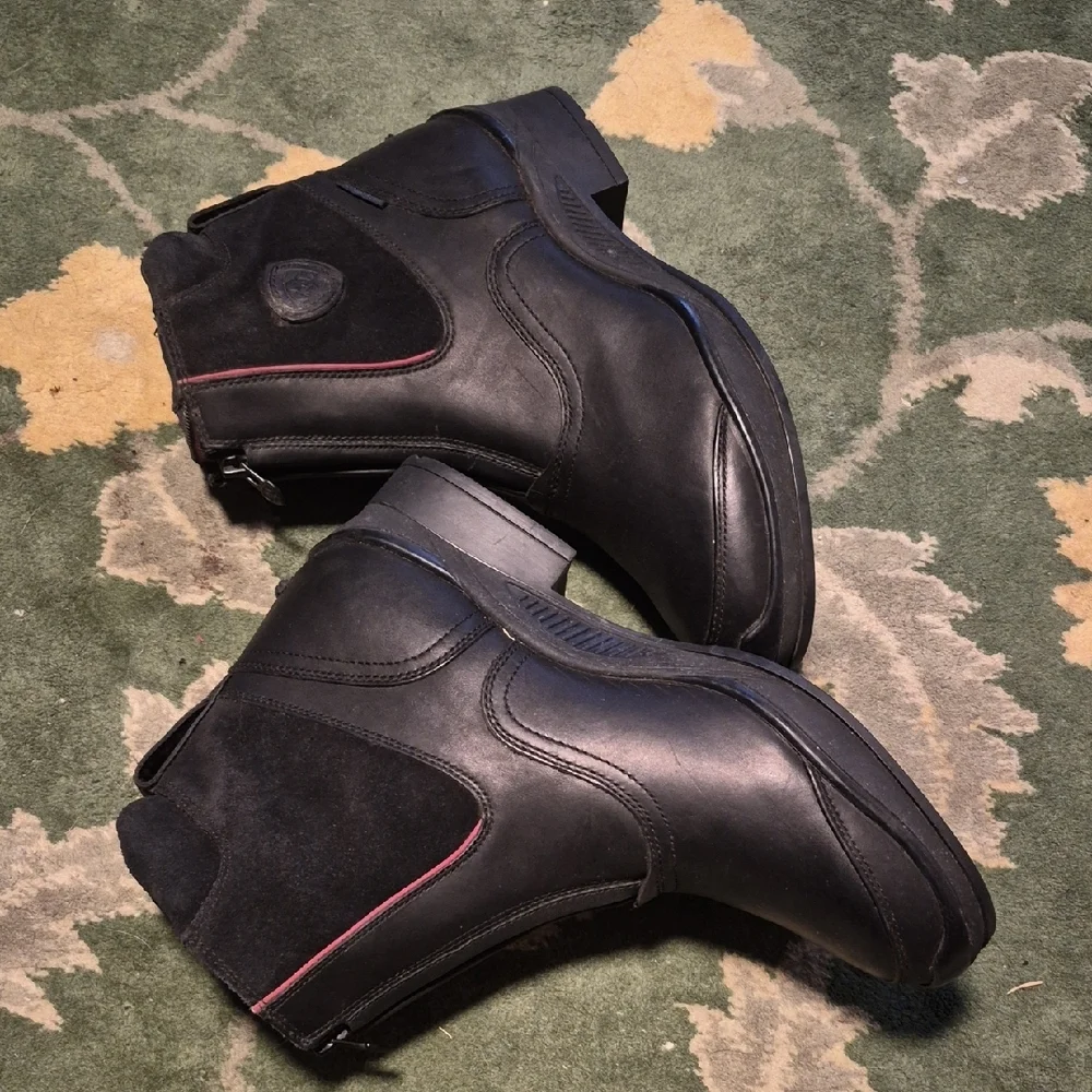 Ariat Men's Black and Red Rain Boots